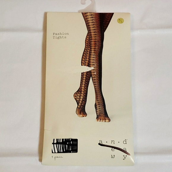 a new day fashion tights size M/L